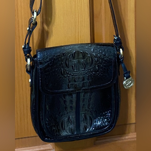 Vintage Brahmin Croc Embossed Leather Crossbody - Picture 2 of 9